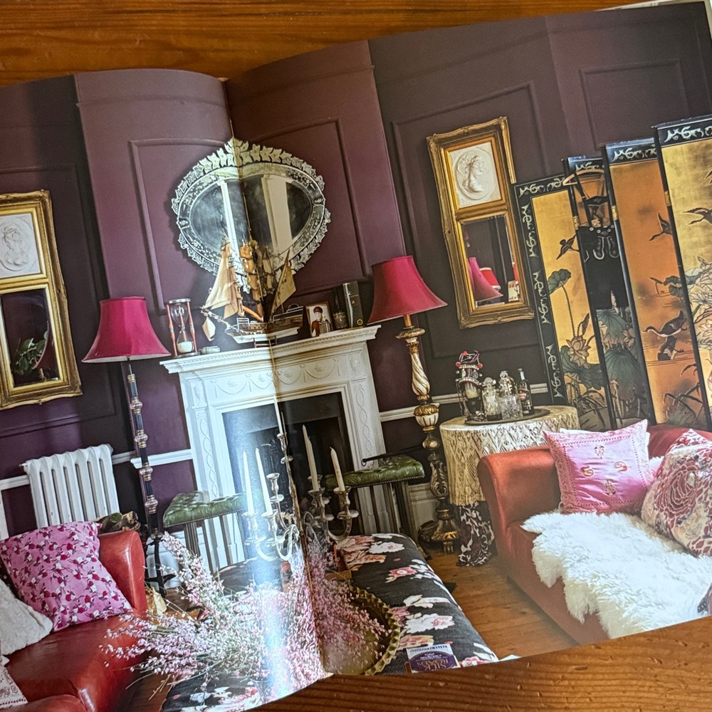 FADED GLAMOUR Decorating Book - Picture 5 of 7